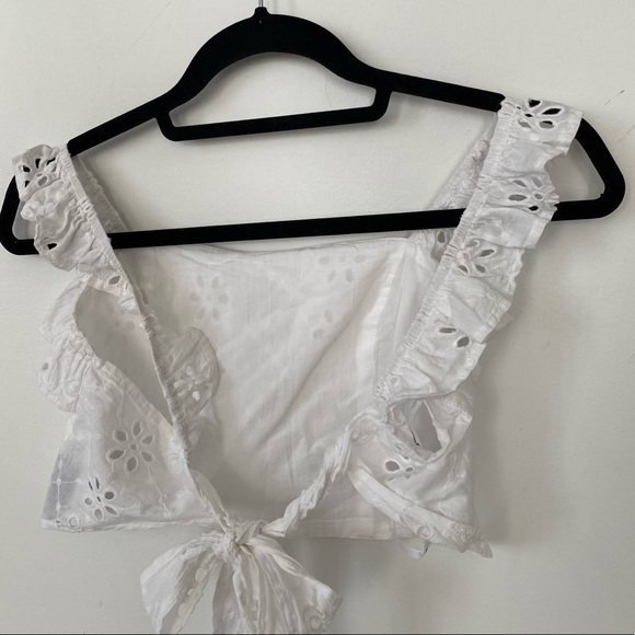 MINKPINK TIE BACK EYELET TOP - Picture 4 of 10